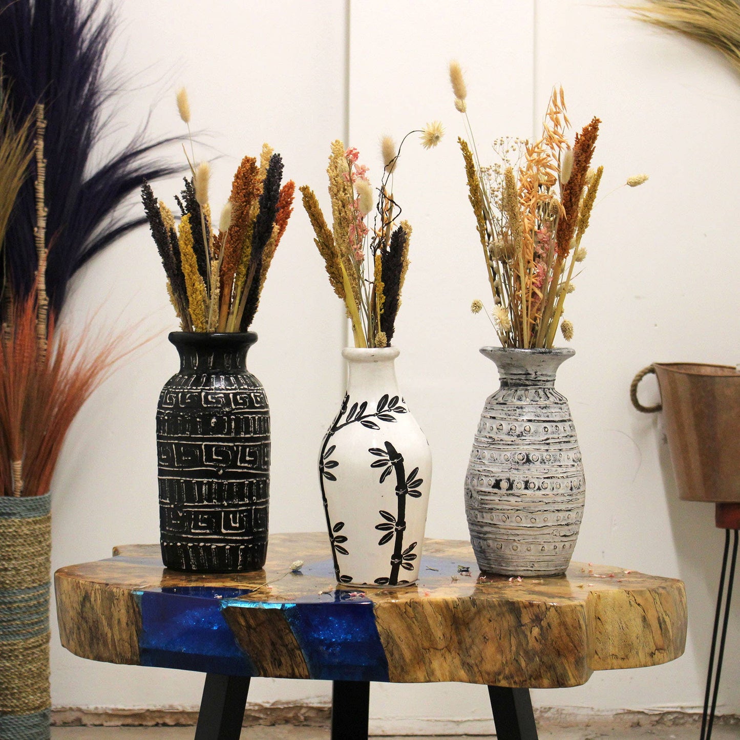 Black Greek Motif Straight Vase