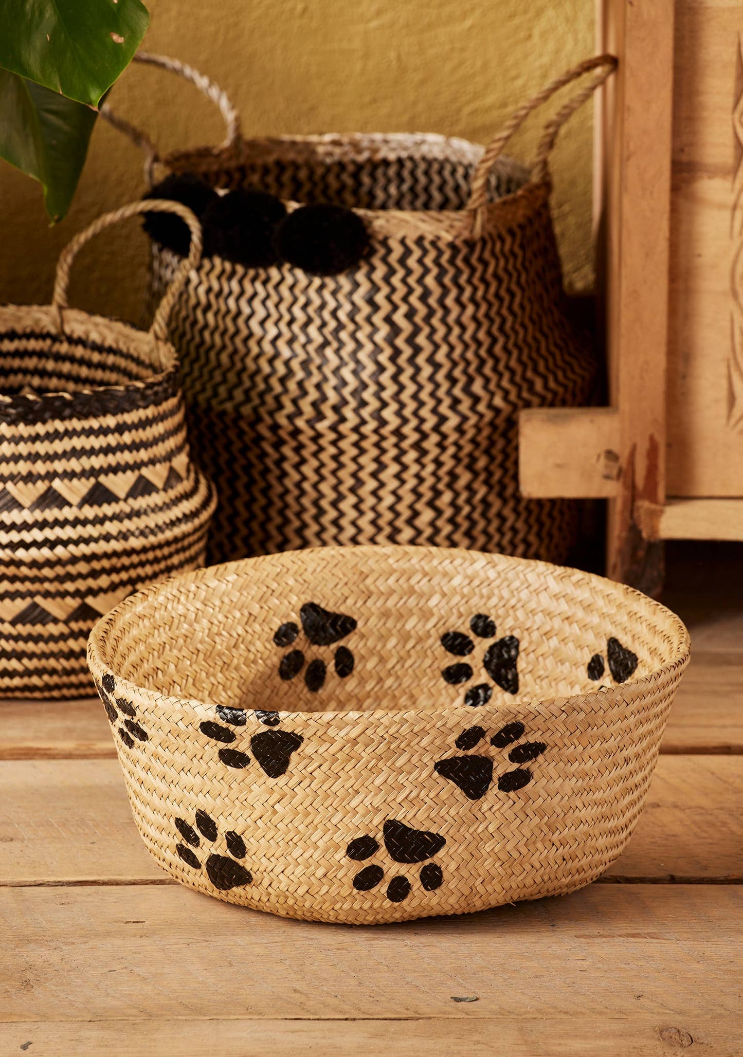 Paw Print Seagrass Basket Large