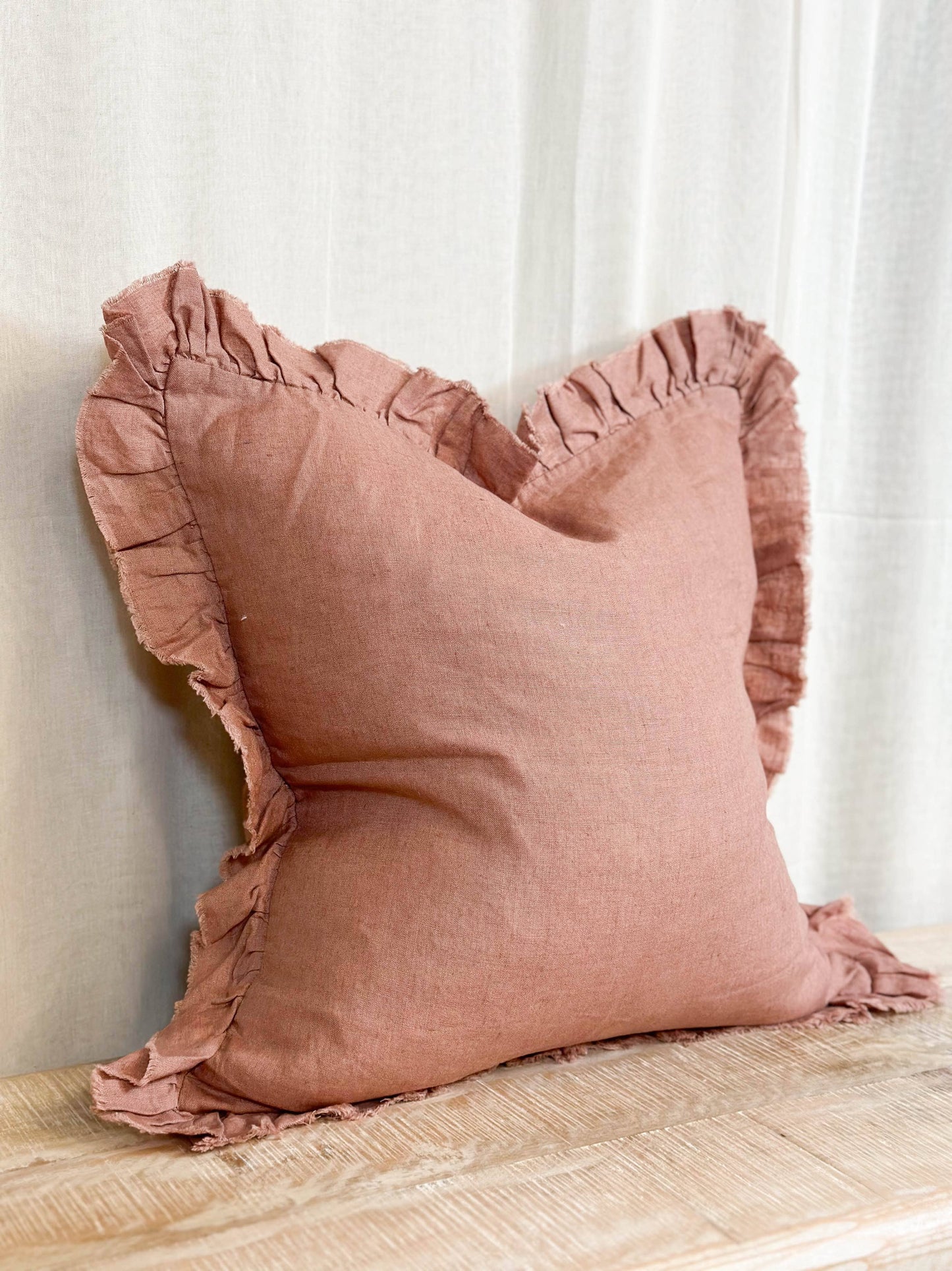 Ruffled Linen Cushion Cover 45x45 – Dusty Pink